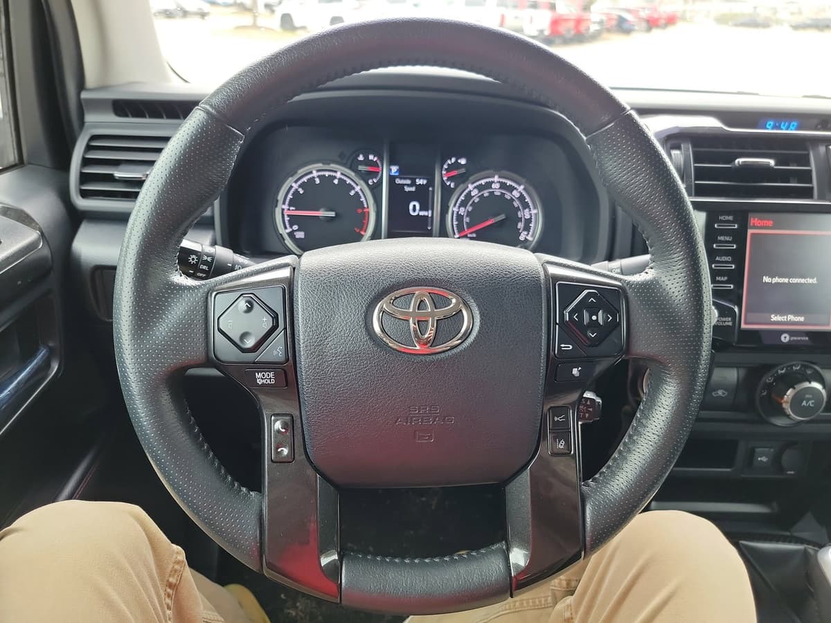 2020 Toyota 4Runner - Image 18