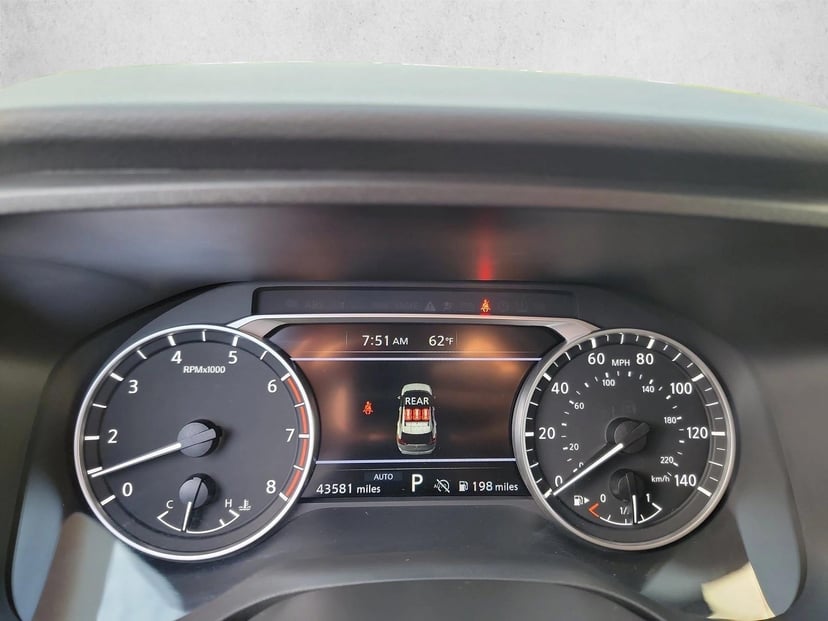 2025 Nissan Rogue - Image 20