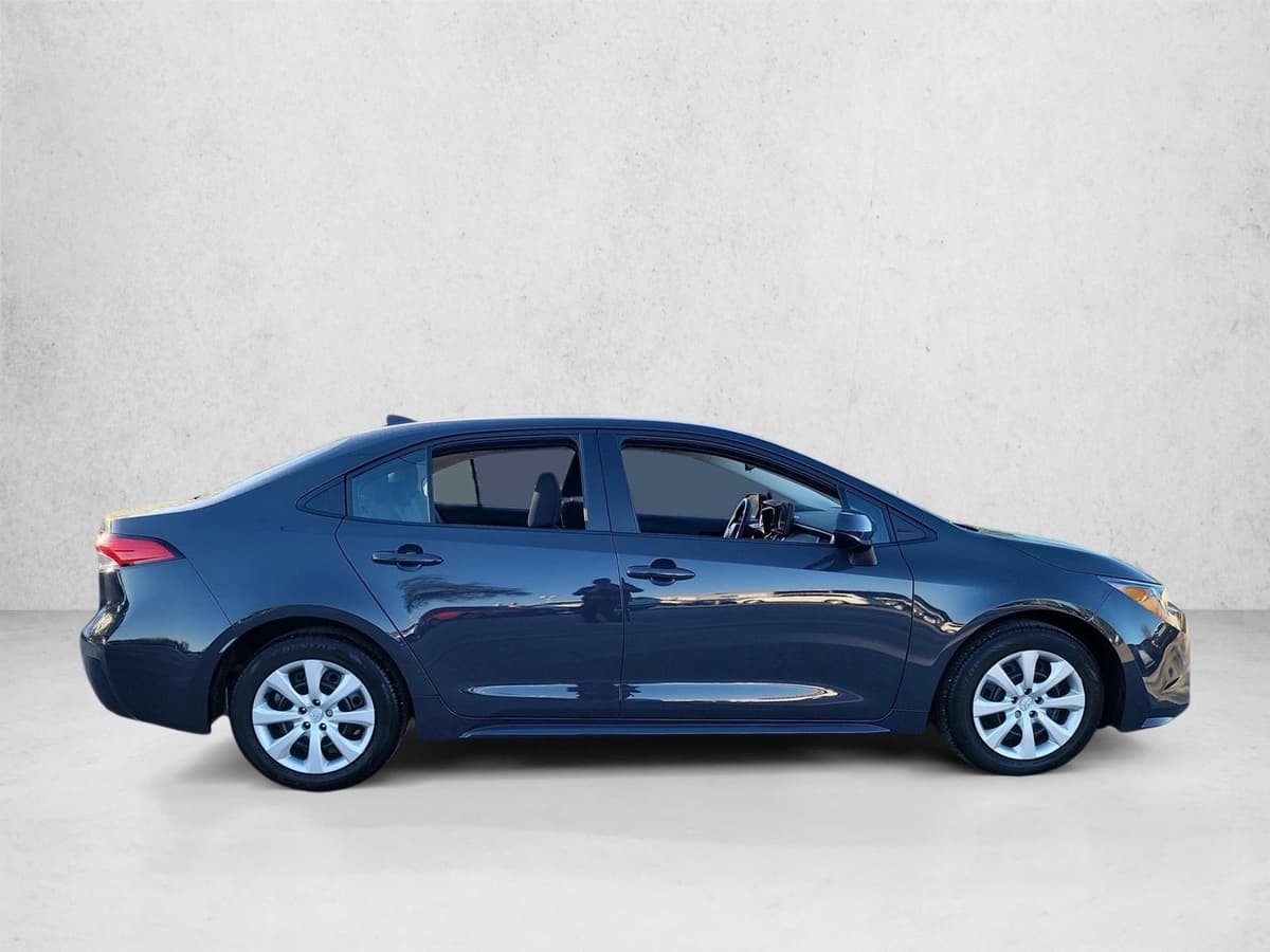 2025 Toyota Corolla - Image 4