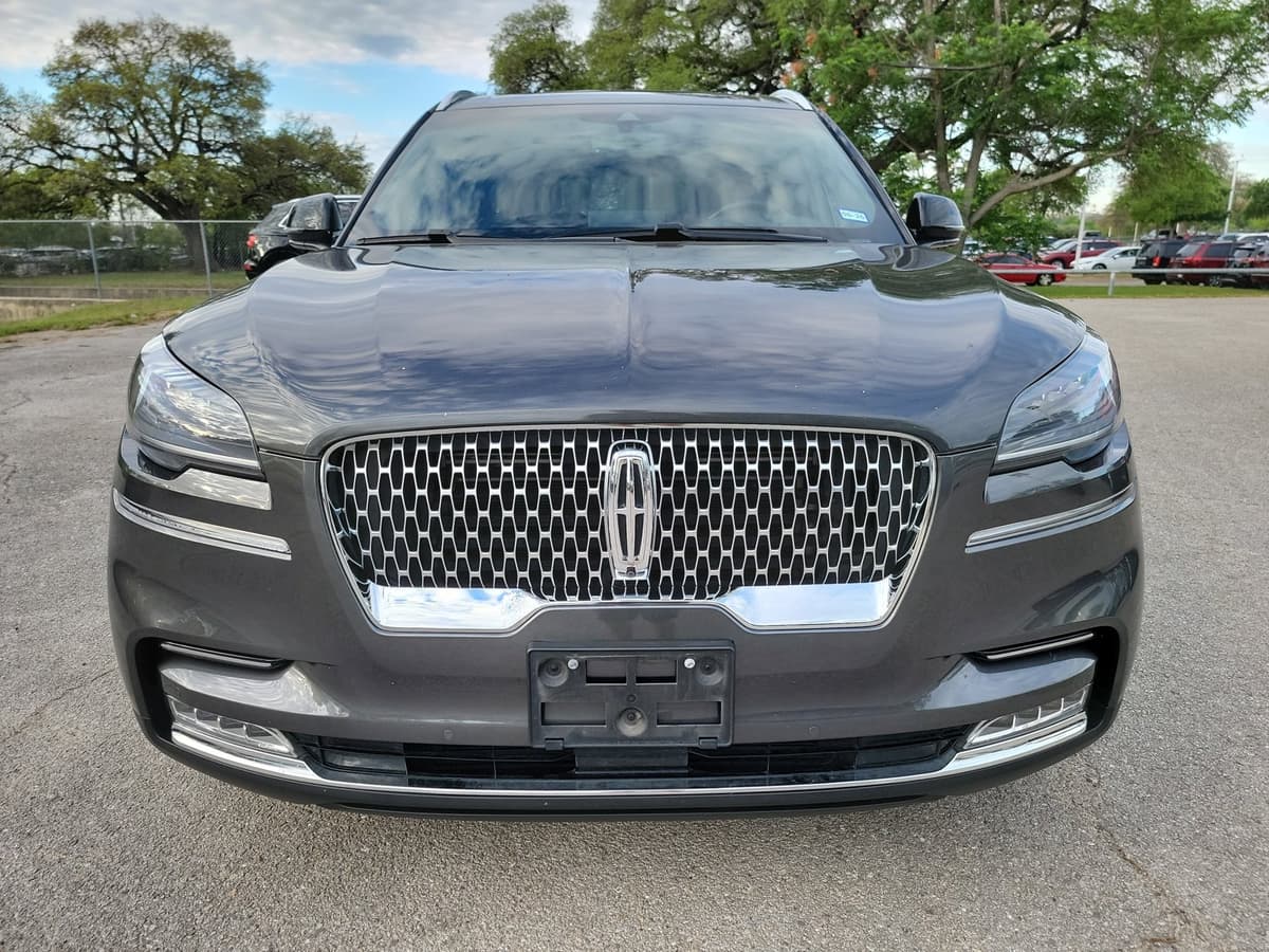 2020 Lincoln Aviator - Image 2