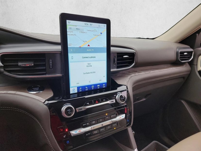 2022 Ford Explorer - Image 20