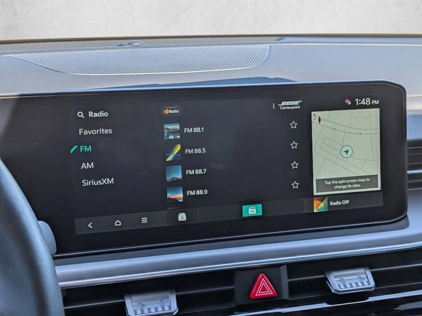 2025 Kia K5 - Image 12