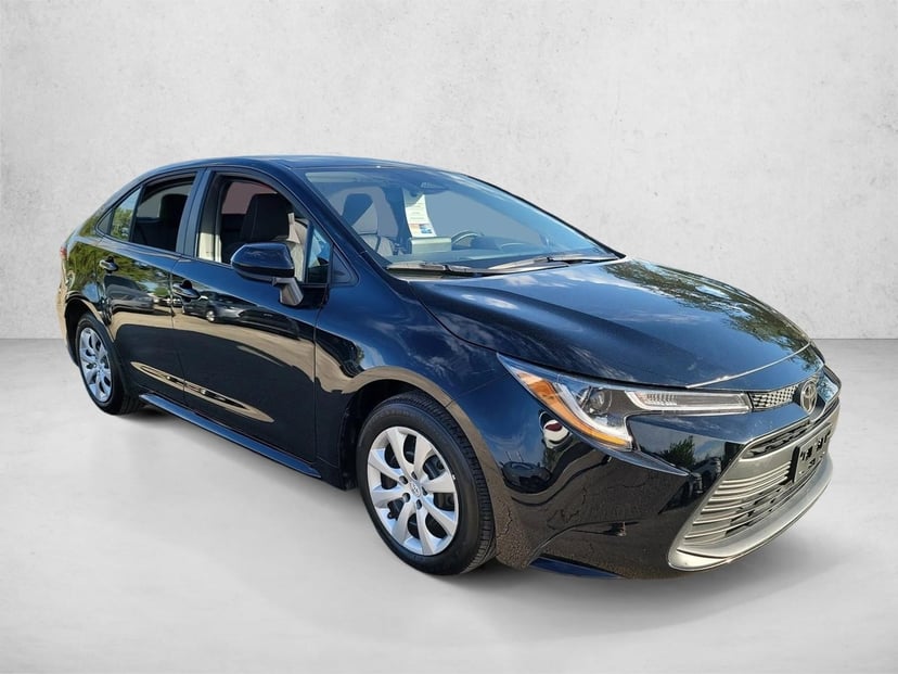 2025 Toyota Corolla - Image 3