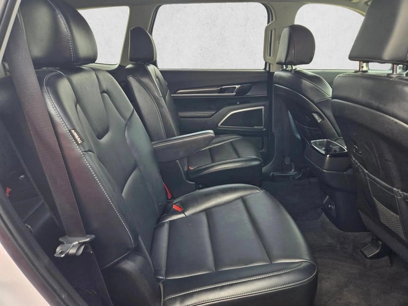 2025 Kia Telluride - Image 19