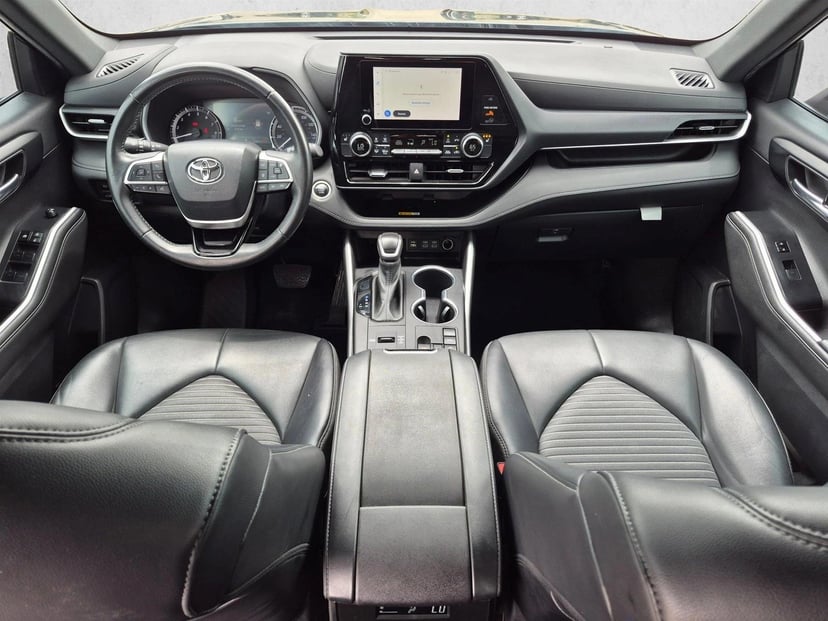 2024 Toyota Highlander - Image 19