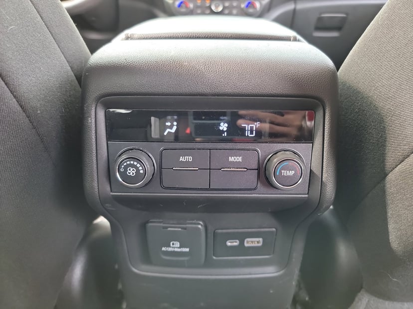 2020 GMC Acadia - Image 16