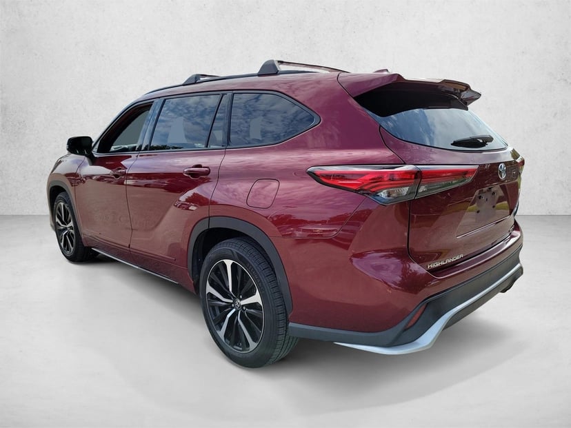 2021 Toyota Highlander - Image 6