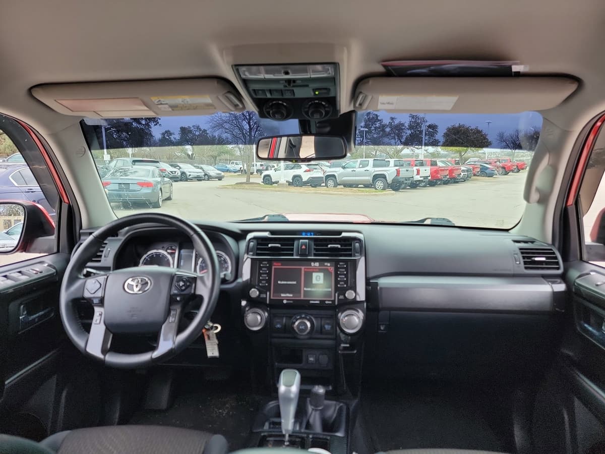 2020 Toyota 4Runner - Image 17