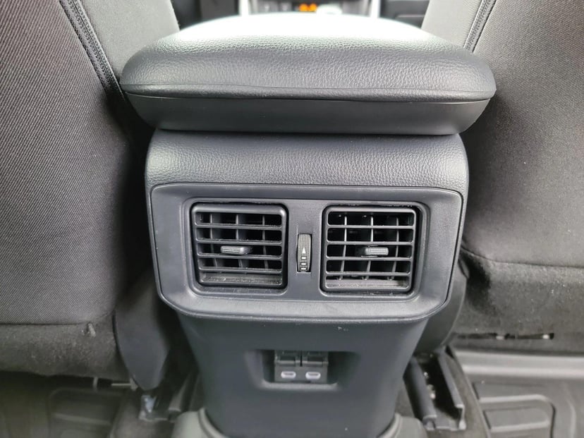 2025 Toyota RAV4 Hybrid - Image 17