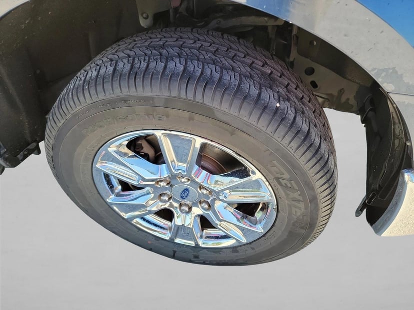 2016 Ford F-150 - Image 10