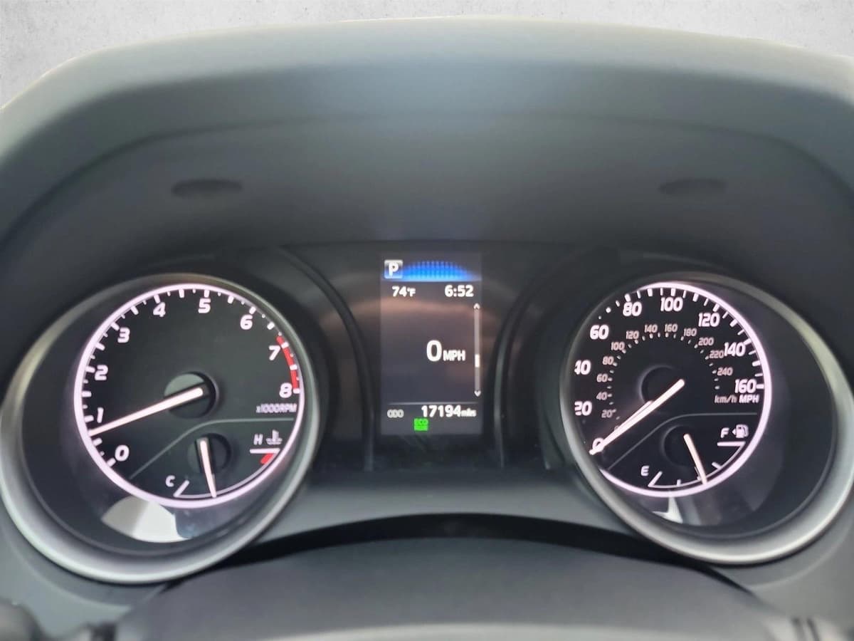 2024 Toyota Camry - Image 19