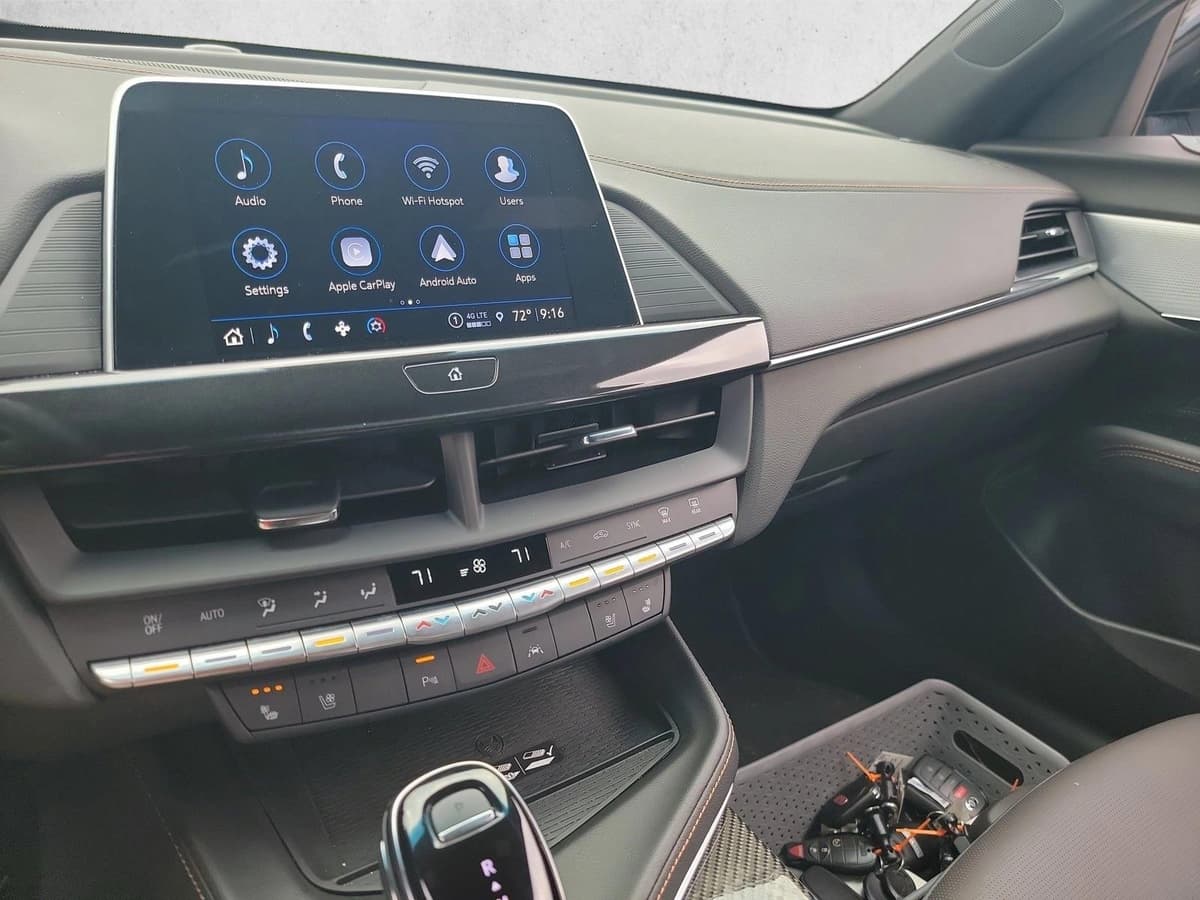 2025 CADILLAC CT4-V - Image 19