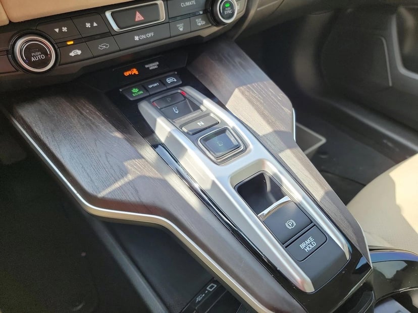 2018 Honda Clarity Plug-In Hybrid - Image 21