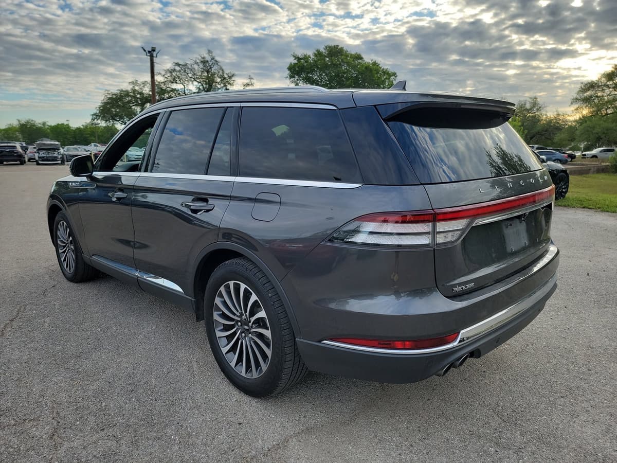 2020 Lincoln Aviator - Image 7