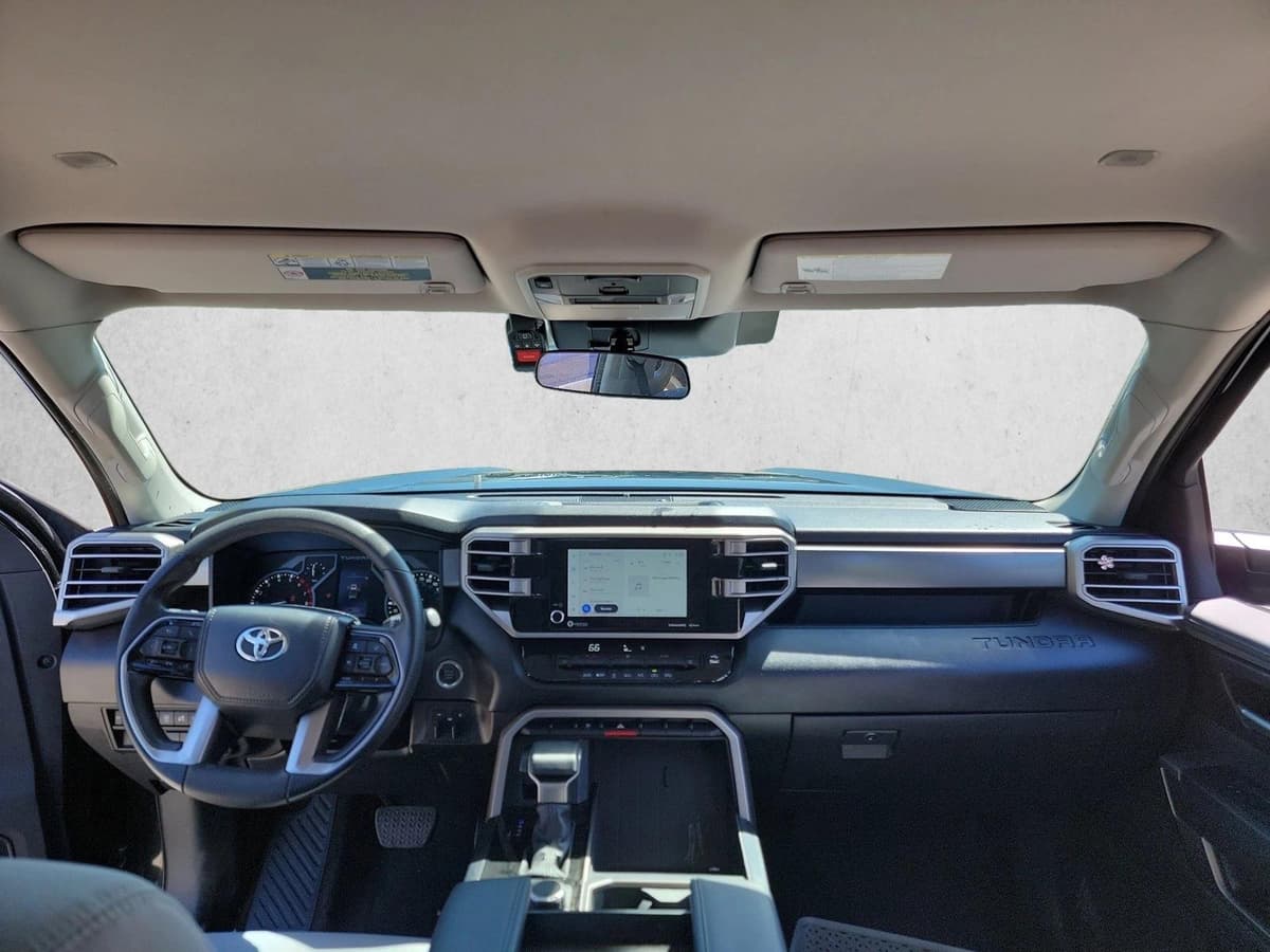 2024 Toyota Tundra - Image 17