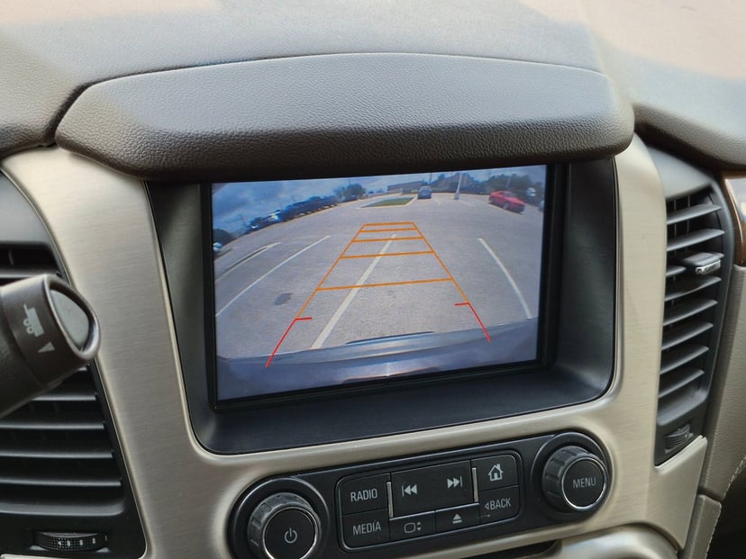2016 GMC Yukon - Image 13