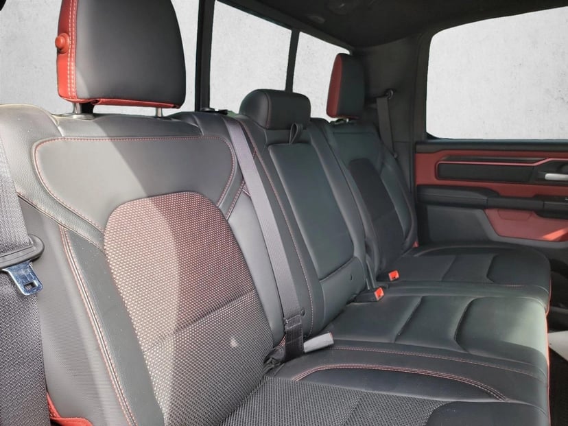 2025 Ram 1500 - Image 16