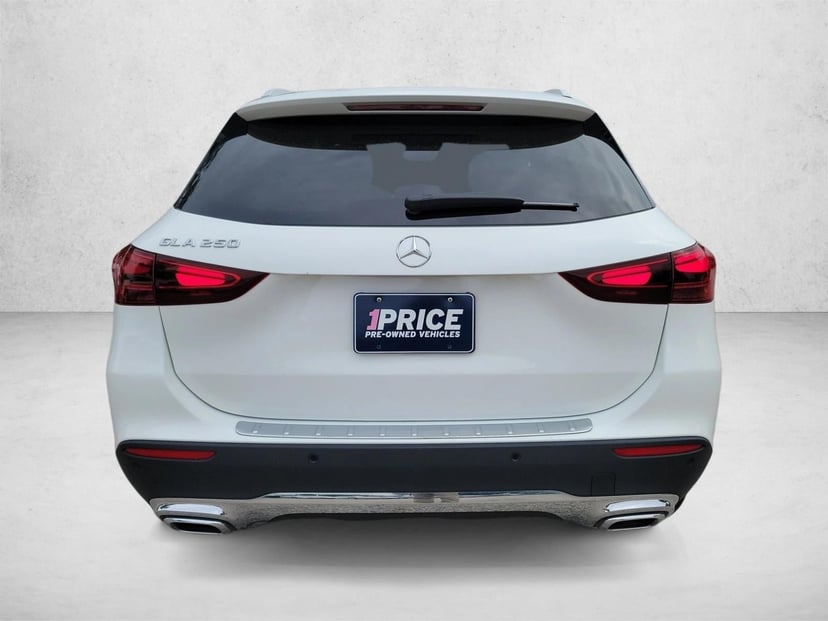 2025 Mercedes-Benz GLA 250 - Image 6