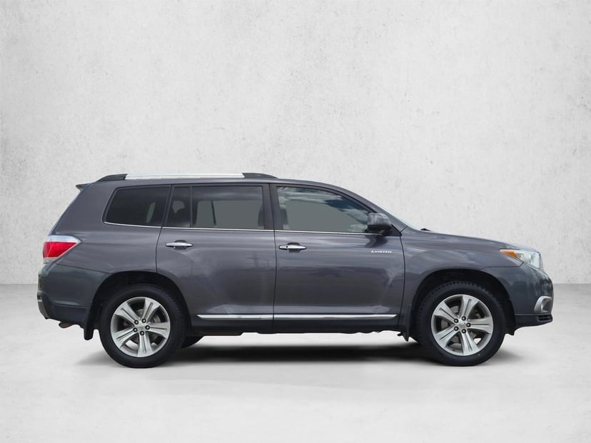 2012 Toyota Highlander - Image 3