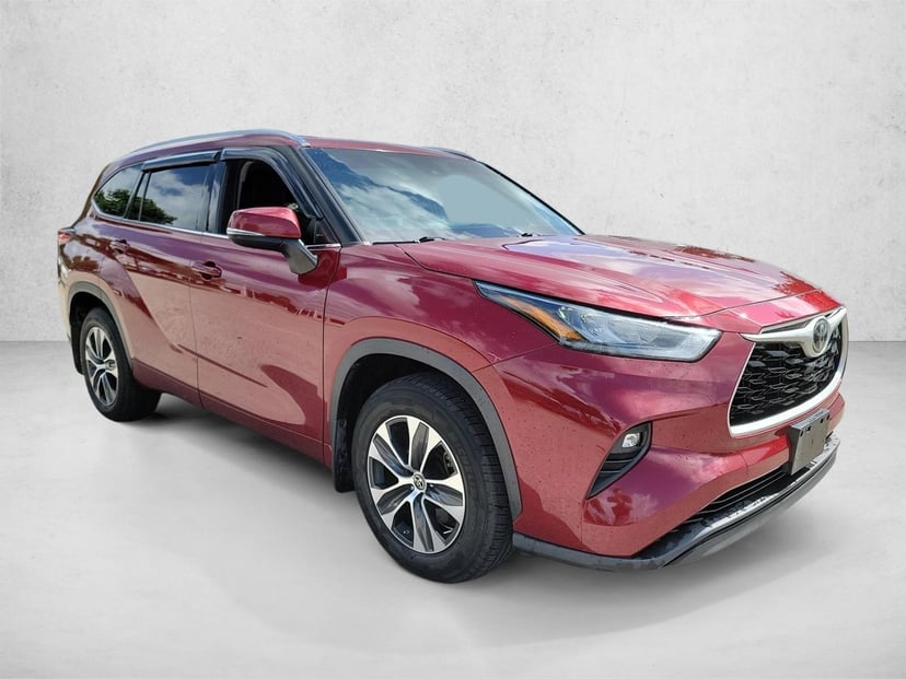 2020 Toyota Highlander - Image 1