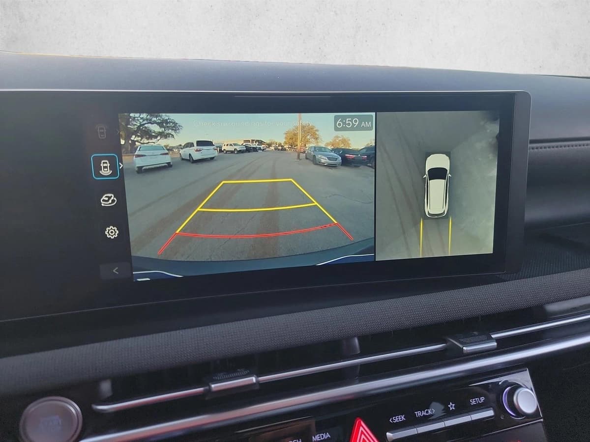 2025 Hyundai Tucson Hybrid - Image 22