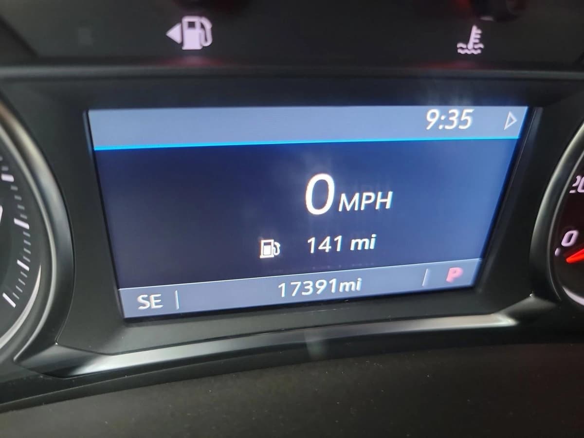 2024 GMC Terrain - Image 21