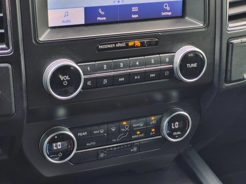 2021 Ford Expedition - Image 14
