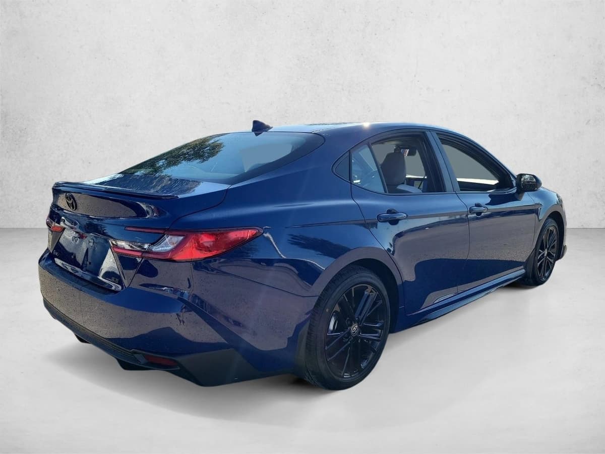 2026 Toyota Camry - Image 5