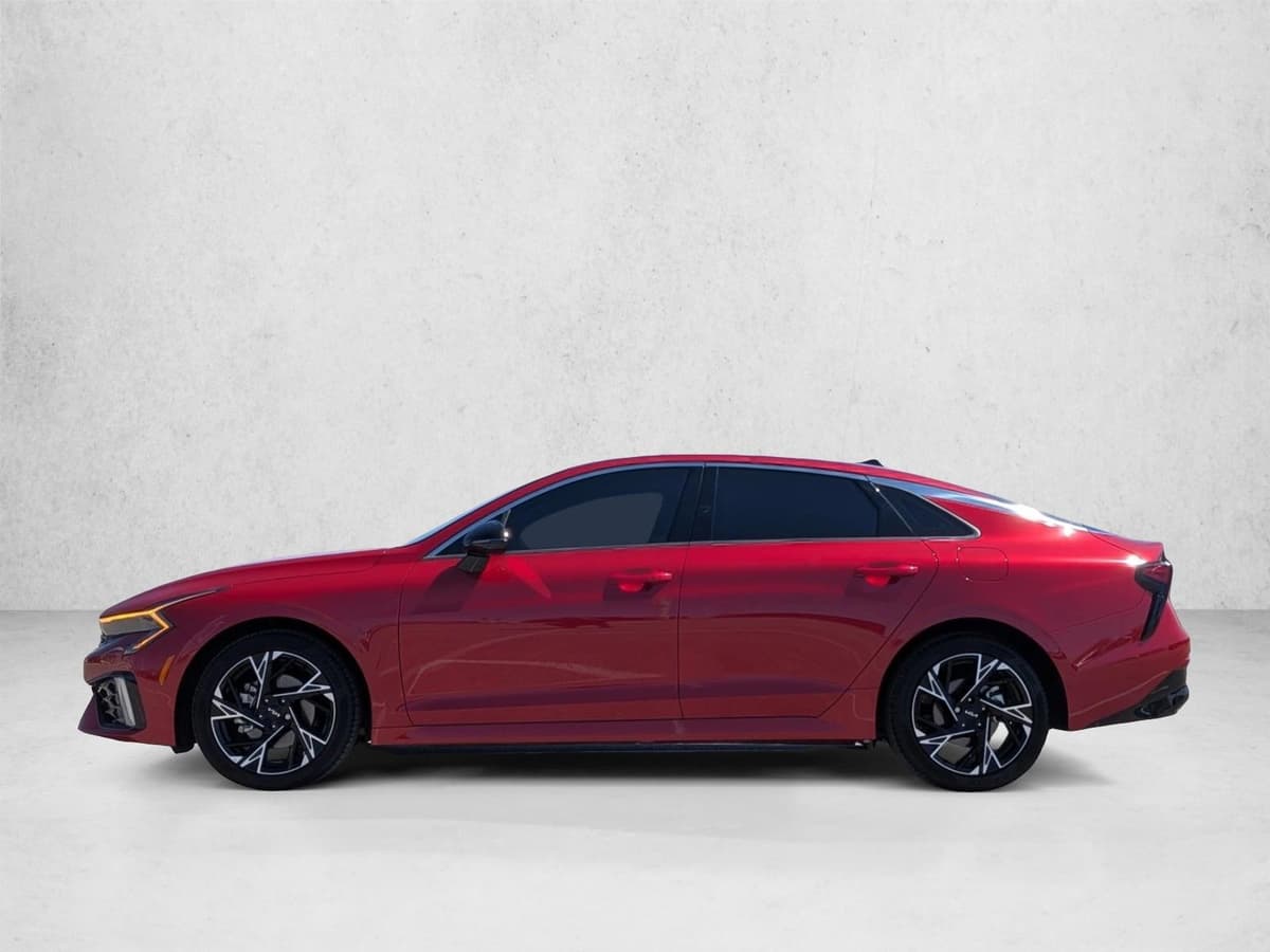 2025 Kia K5 - Image 9