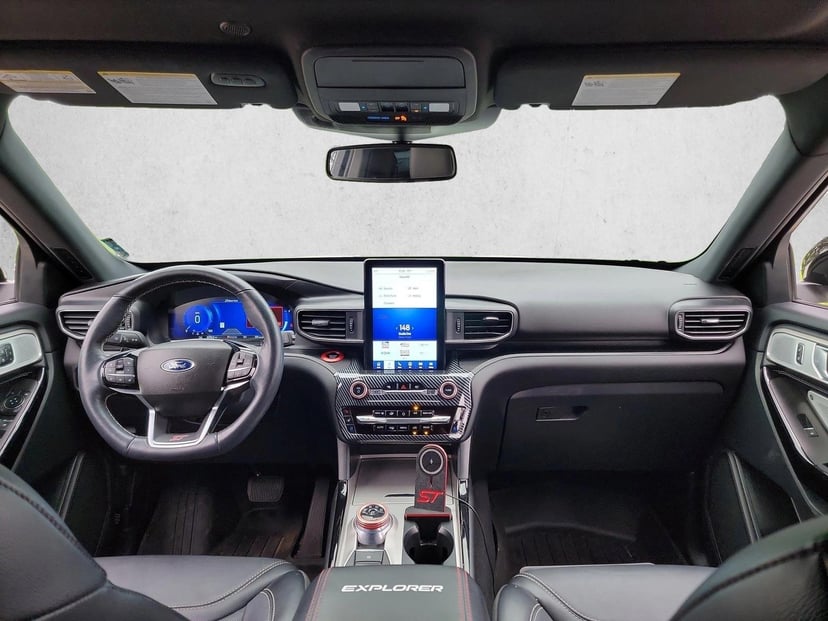 2023 Ford Explorer - Image 17