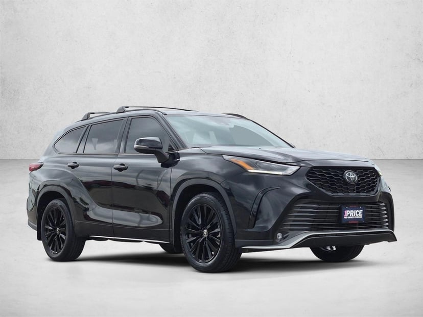 2024 Toyota Highlander - Image 1