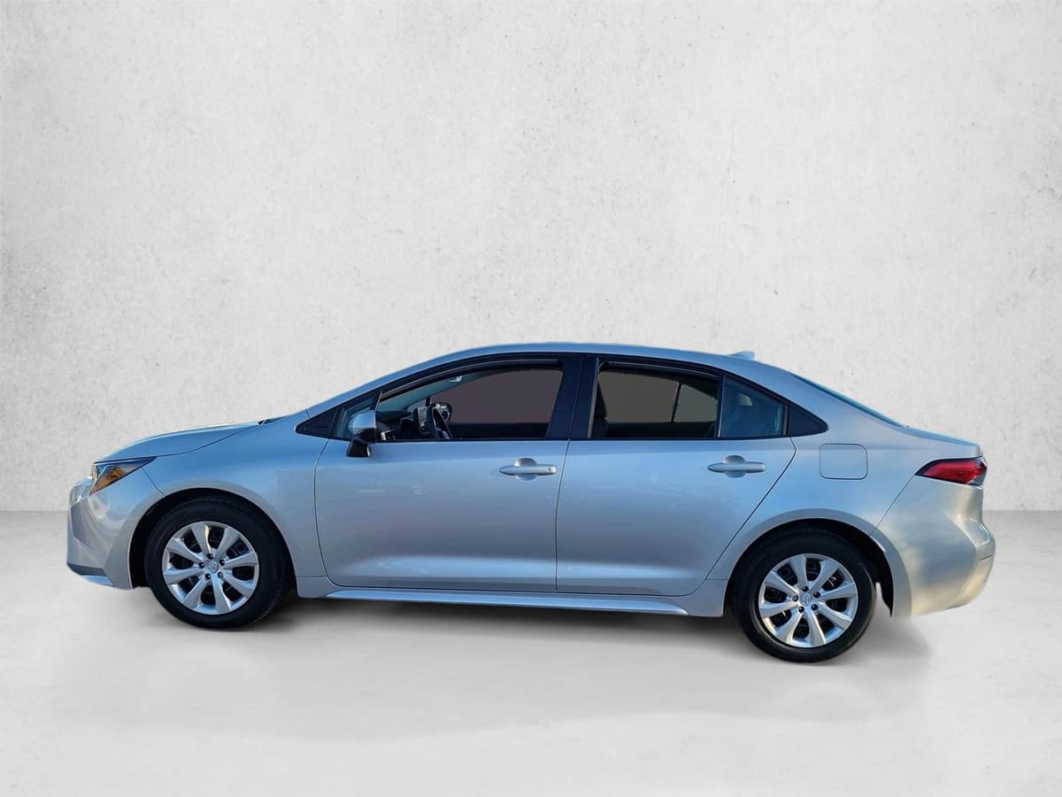 2025 Toyota Corolla - Image 8