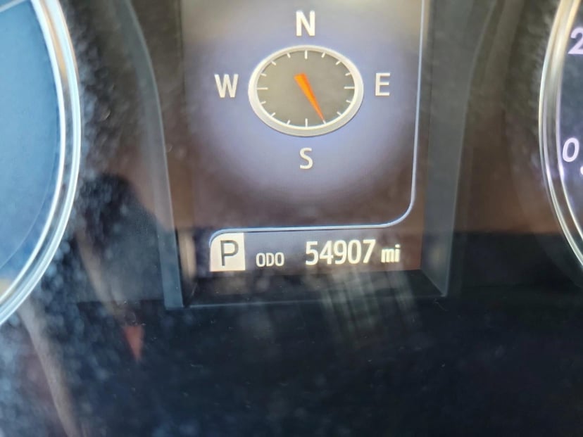 2016 Toyota Camry Hybrid - Image 21