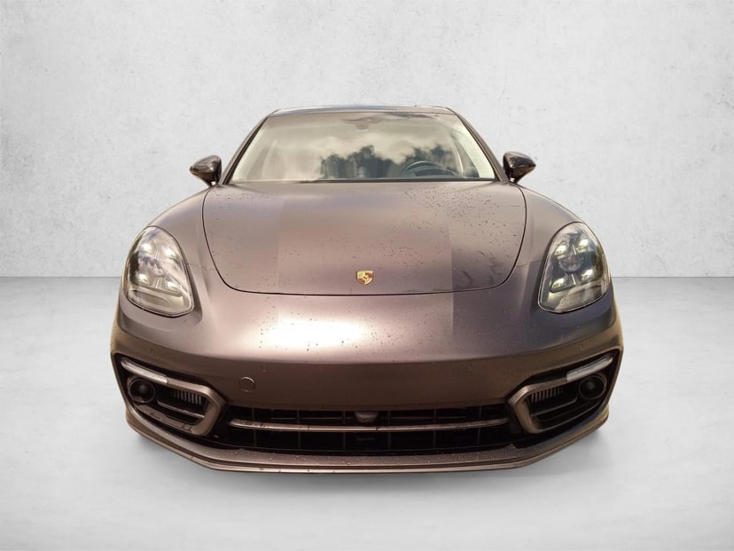 2022 Porsche Panamera - Image 2