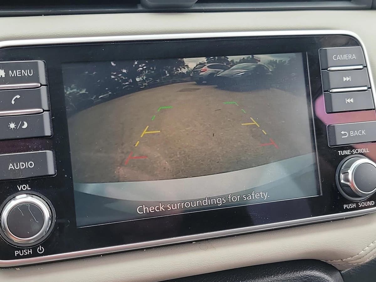 2020 Nissan Versa - Image 23