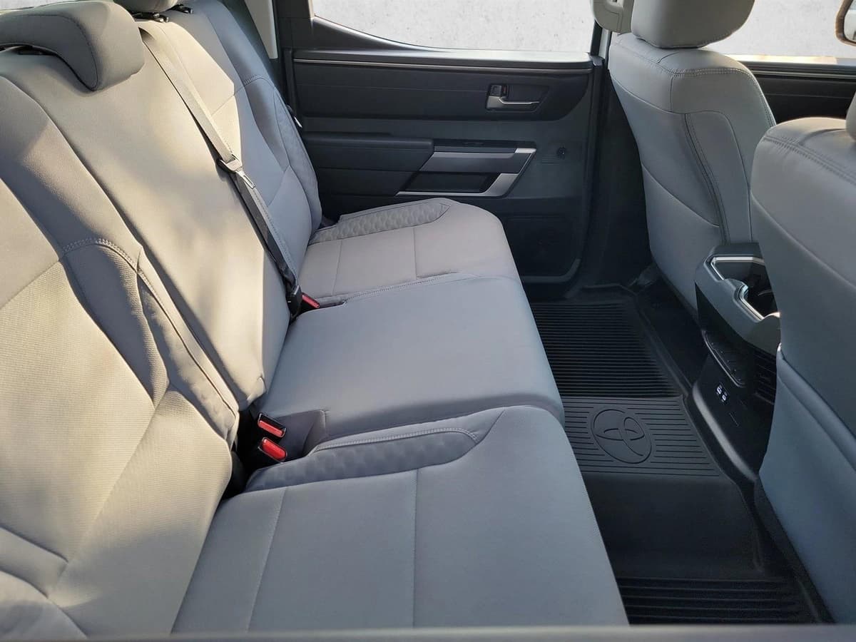 2023 Toyota Tundra - Image 16