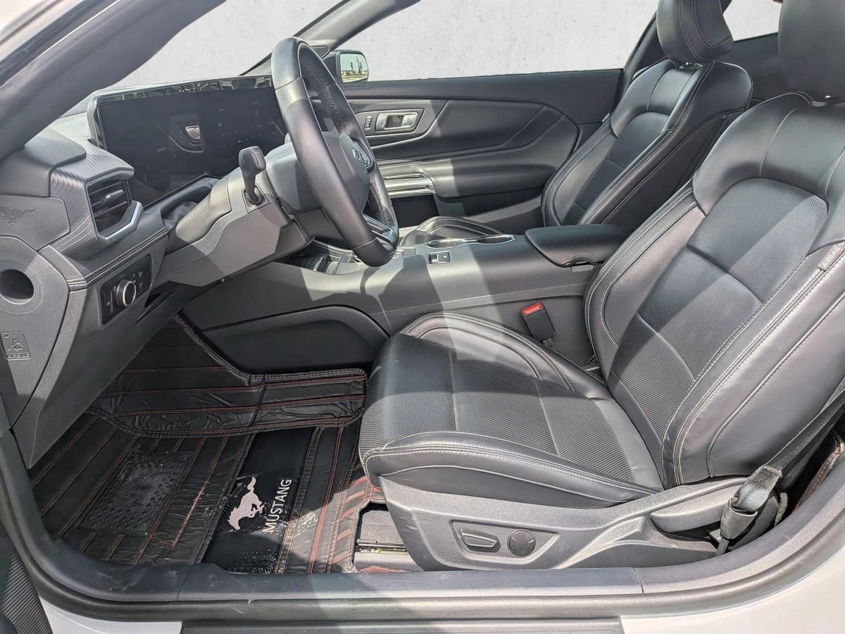 2024 Ford Mustang - Image 18