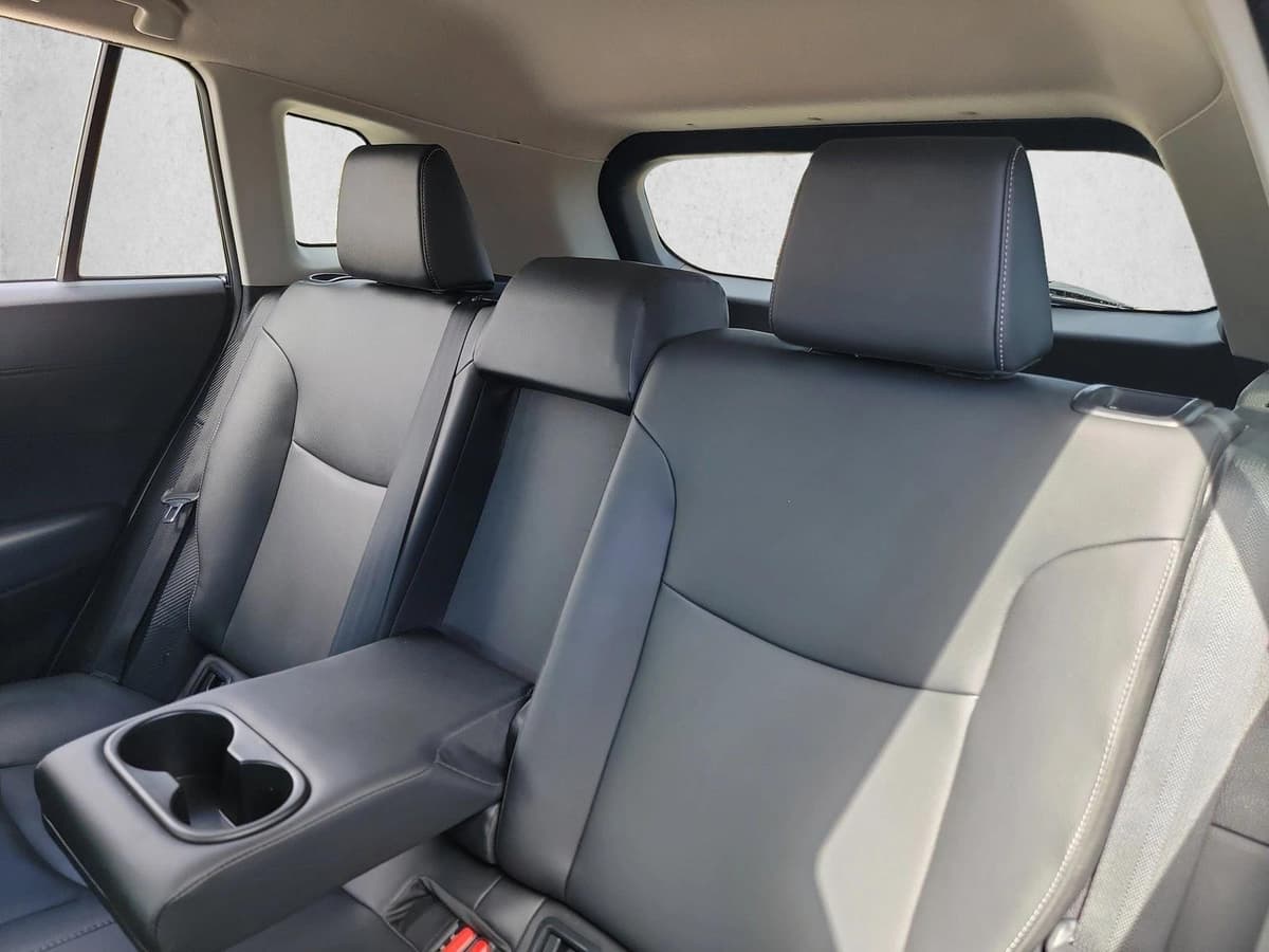 2024 Toyota Corolla Cross - Image 14