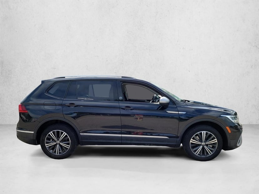 2024 Volkswagen Tiguan - Image 3