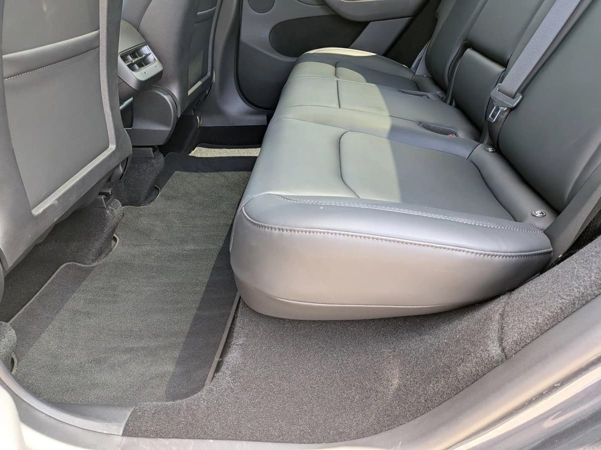 2024 Tesla Model Y - Image 20