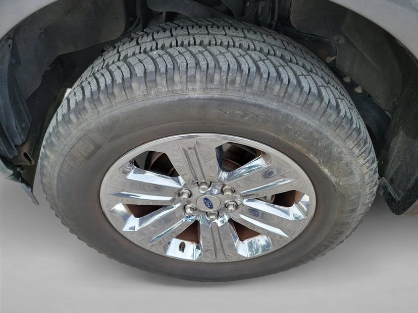 2019 Ford F-150 - Image 10