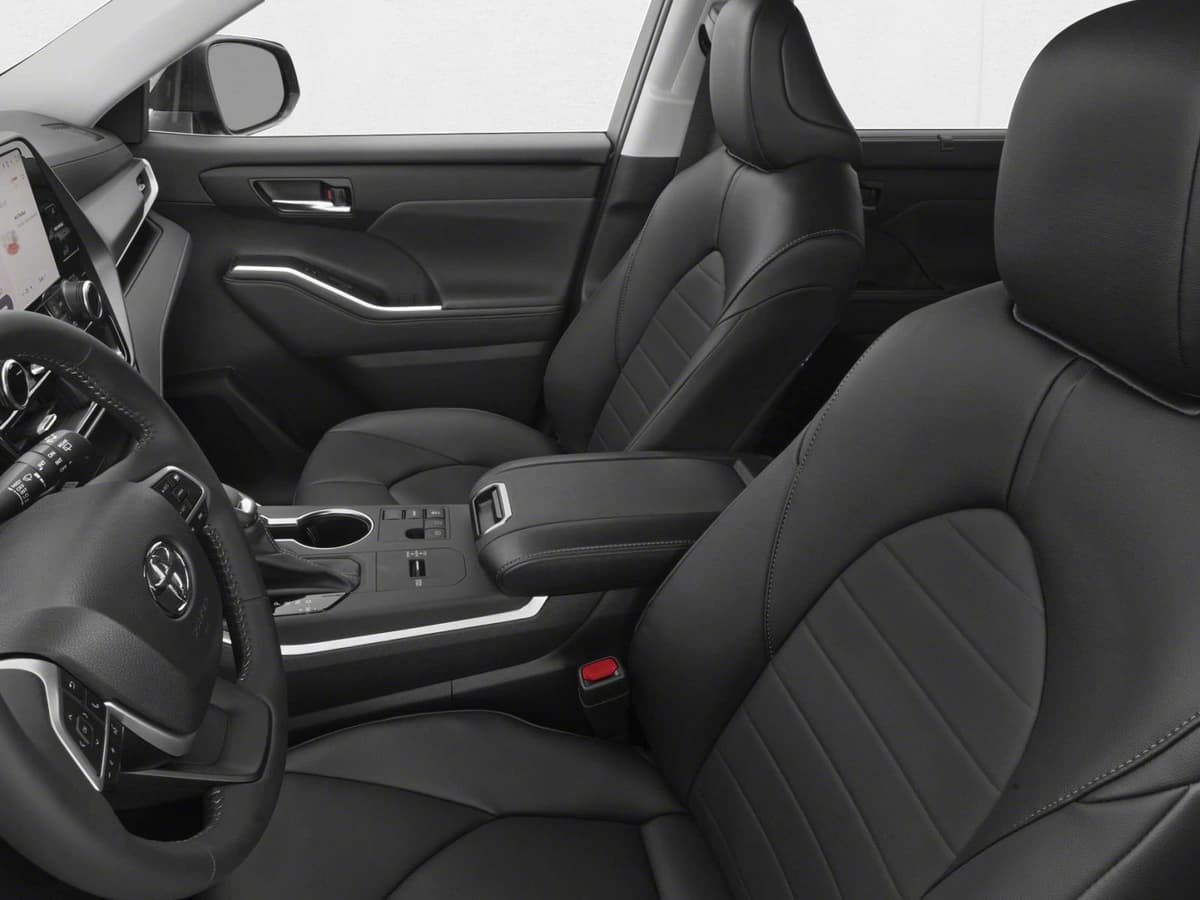 2026 Toyota Highlander - Image 6