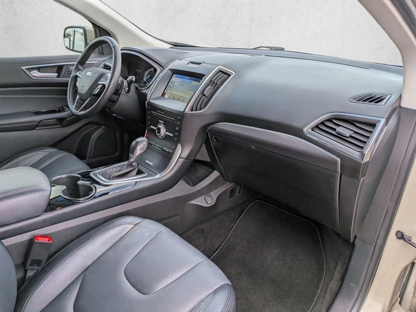 2018 Ford Edge - Image 21