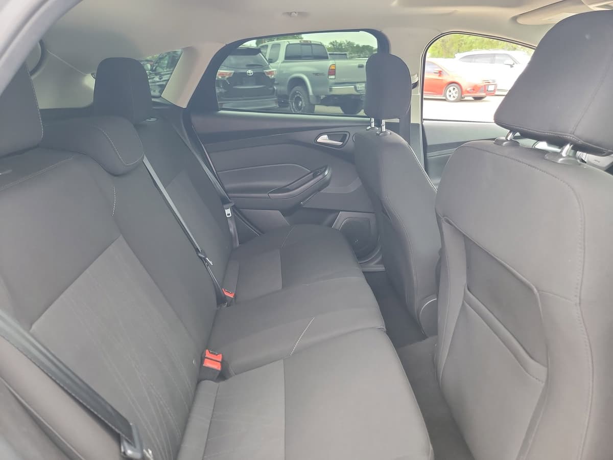 2017 Ford Focus - Image 13