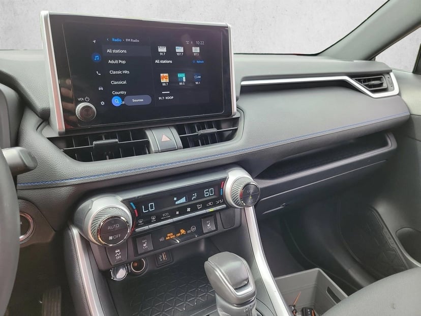 2025 Toyota RAV4 Hybrid - Image 22