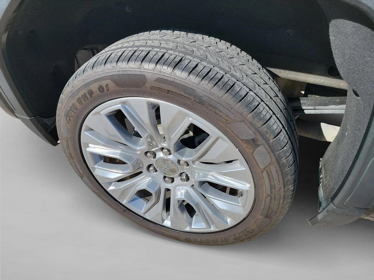 2022 GMC Sierra 1500 Limited - Image 13