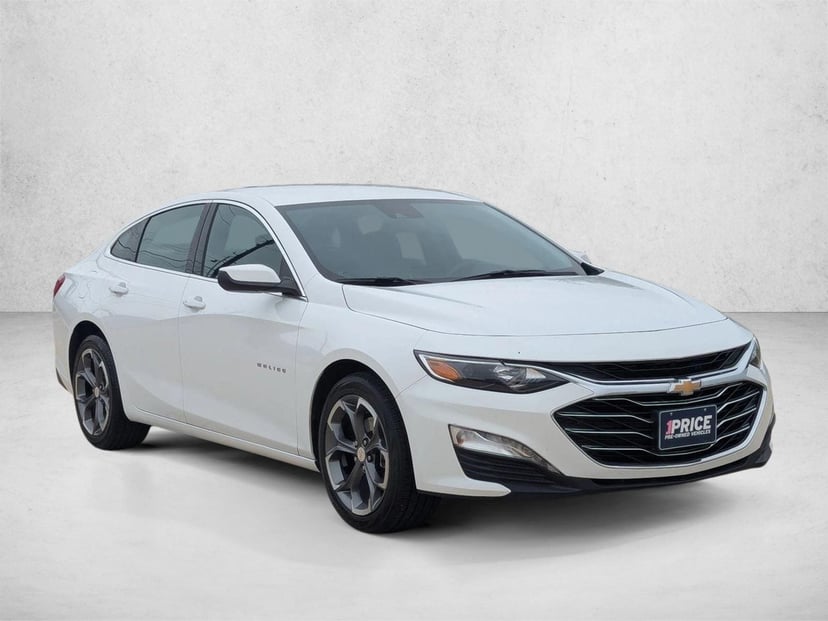 2024 Chevrolet Malibu - Image 3