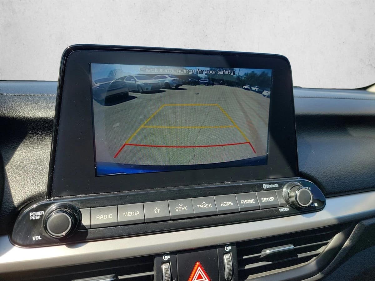 2020 Kia Forte - Image 23