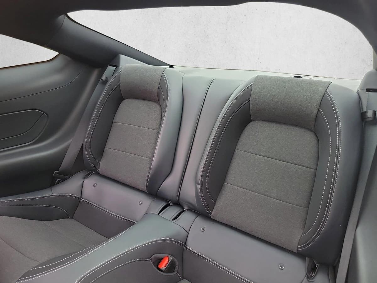 2025 Ford Mustang - Image 14