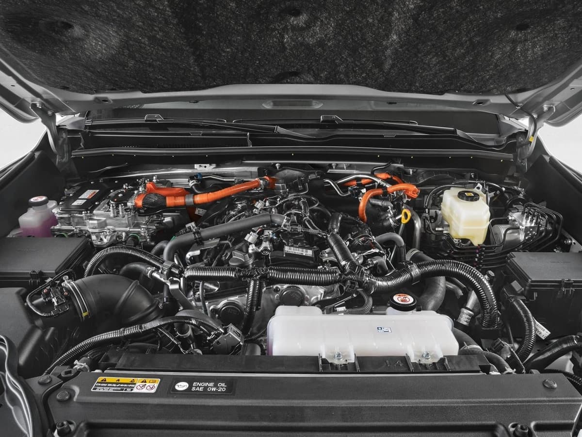 2026 Toyota 4Runner i-FORCE MAX - Image 8